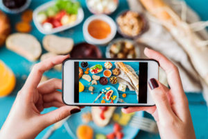 instagram ant Woman,Taking,A,Photo,Of,Breakfast,Table