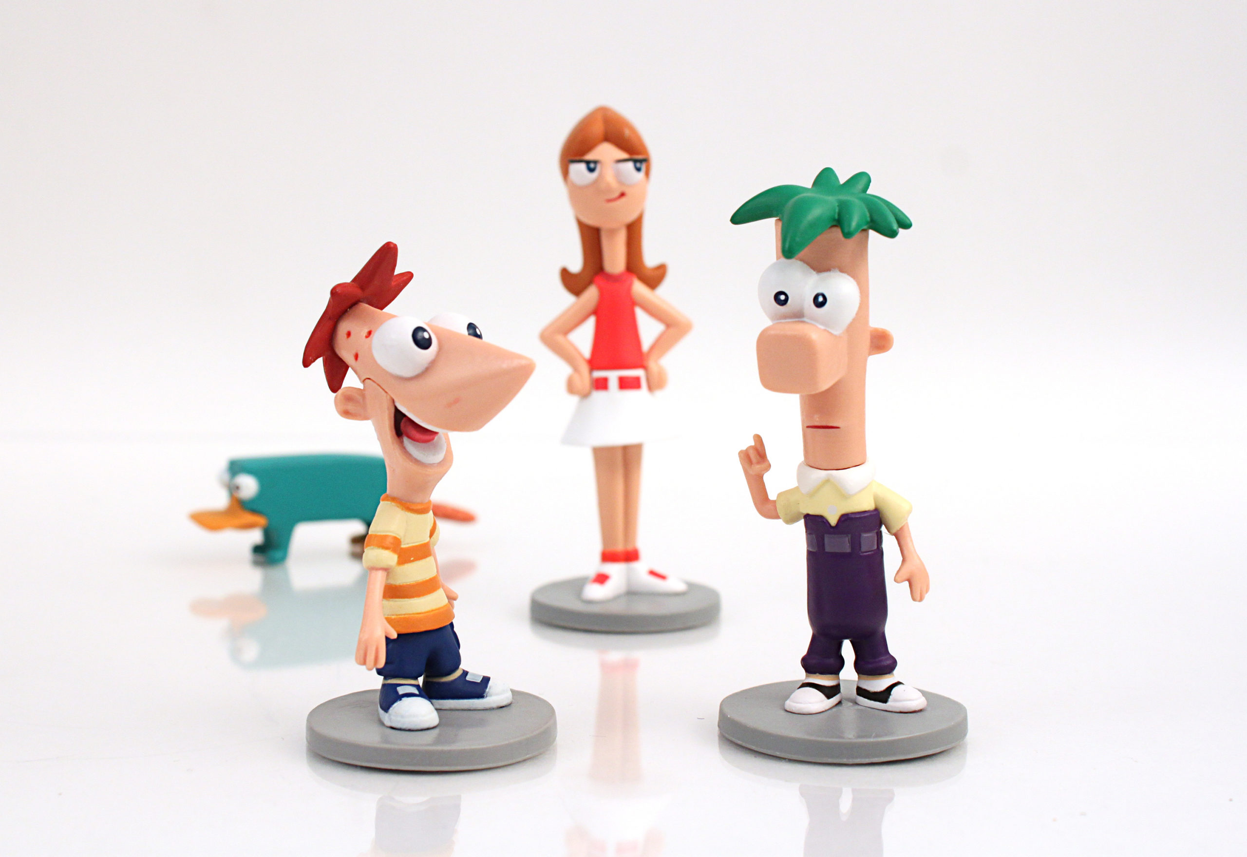 phineas and ferb scaled “Livin’ in an Ant Society”: Analyzing the Accuracies of Phineas & Ferb's “Gi-Ants”