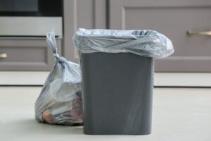 superbowl trash Bag,With,Garbage,And,Rubbish,Bin,In,Kitchen